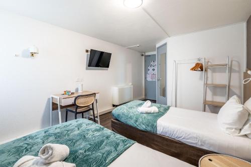 Hôtel Le Roxane Room Type - Twin Room