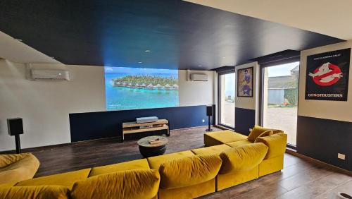 Domaine Caloin - Cinéma gîte à louer Echinghen