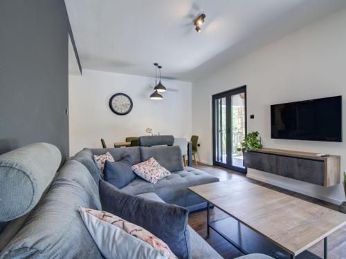 Holiday Home Kal by Interhome in Donji Zagon