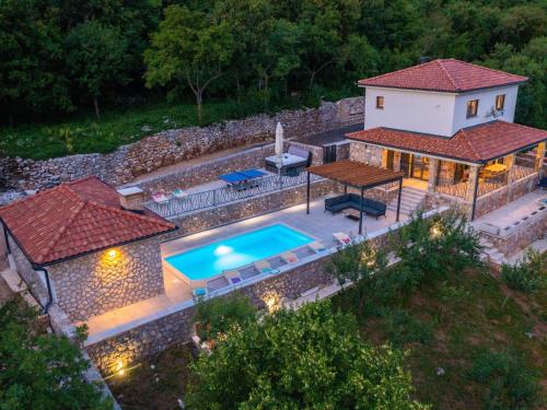 Holiday Home Kal by Interhome in Donji Zagon