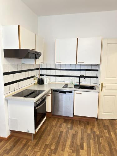 מטבח, Serenity Apartment Essential in לאובן