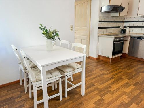 מטבח, Serenity Apartment Essential in לאובן