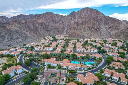 Remodeled 1BR Legacy Villa with Private Patio #A thumb 3