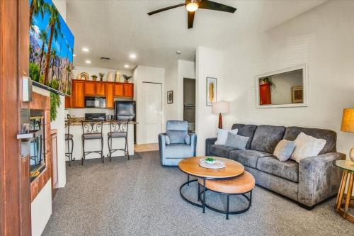 Refreshed 1BR Villa- Steps to Old Town La Quinta thumb 4