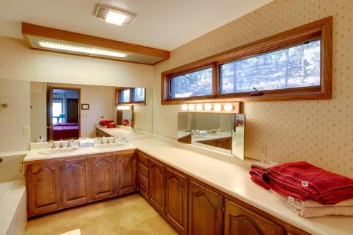 Mtn-View Retreat Near Hiking in Bayfield! in Bayfield (CO)