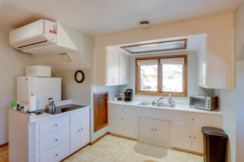 Mtn View: Cozy Couple's Retreat in Bayfield! in Bayfield (CO)