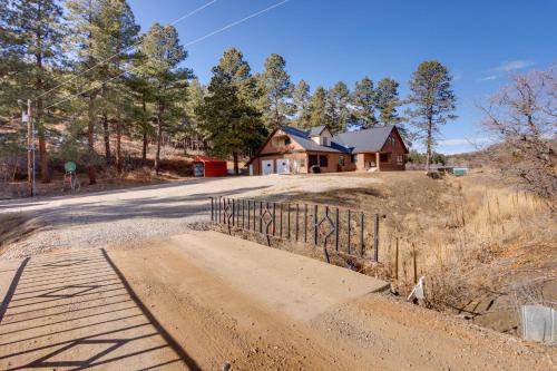 Mtn View: Cozy Couple's Retreat in Bayfield! in Bayfield (CO)