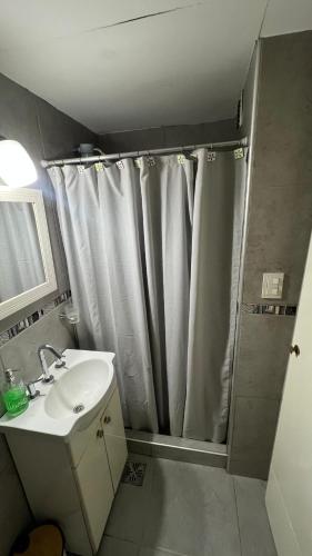 One-Bedroom Apartment image 1