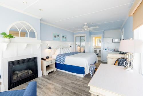 631619246 The Edgewater