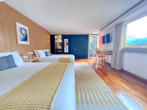 room detail thumbnail 0