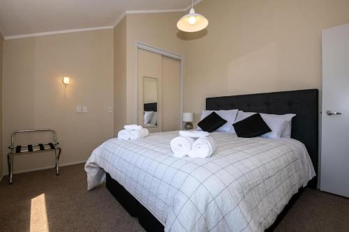 Apartment image 8
