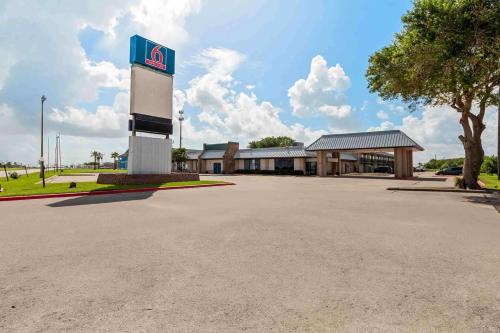 . Studio 6 Port Lavaca, TX