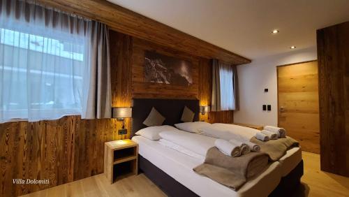 Two-Bedroom Apartment with Balcony