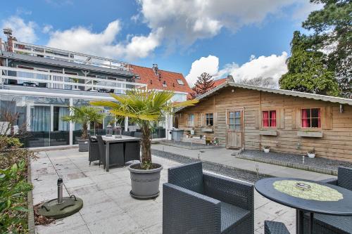 Alex Rooms - image 13