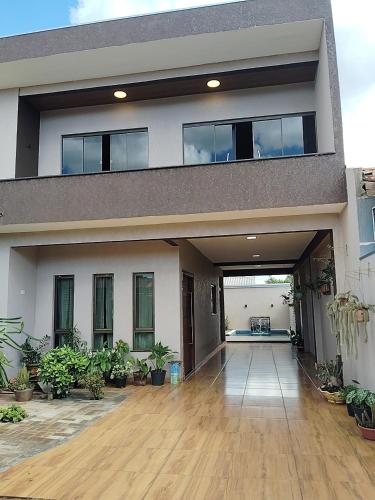 Casa Próximo a shopping Catuaí (Casa Proximo a shopping Catuai) in Cararatas