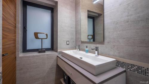 Stylish Loft | Workspace, Rooftop Bar & Gym, Puerto Vallarta (foto 10)