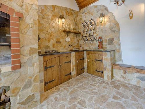 virtuve, Chalet in Liberec near Ski Resort Jested in Svetla pod Jestedem