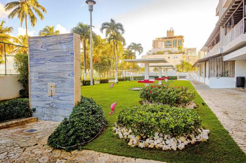 Beachfront 1BR Apt in Marbella del Caribe Isla Verde - image 9