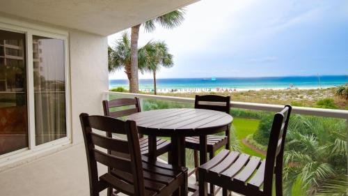 Beachside Two 4214 - image 11