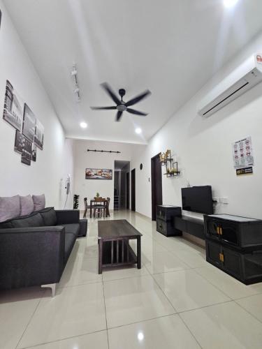 V-Home Taiping, 3BR, 7pax, Full Aircond, Wifi & Netflix, Early Bird Promo, Taiping