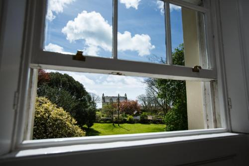 Portclew House - image 9