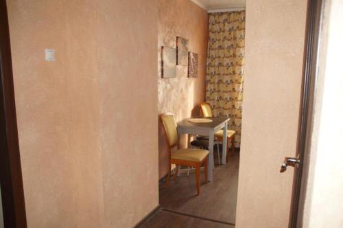 Apartment On 10 Let Oktyabrya 109