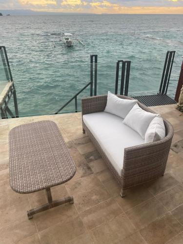 Puri Oka Beach Bungalows in Candidasa