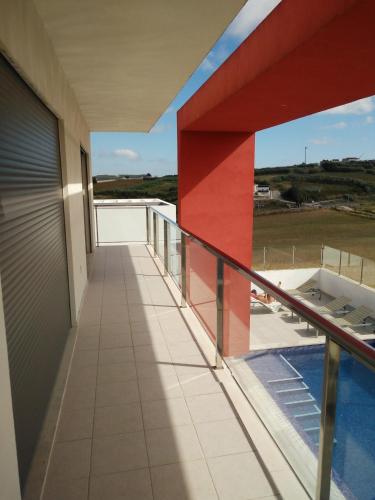 ระเบียง/ชานเรือน, Casa O Carrasco Design house with pool in เรกูเอนโก กรันเด