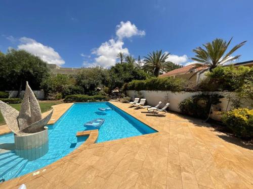 Lotus Villa - Luxurious with modern design Lotus Villa - Luxurious with modern design