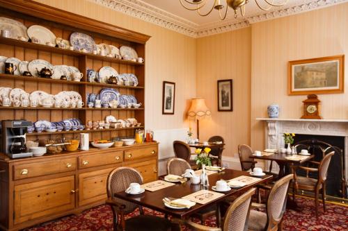 Portclew House - image 3