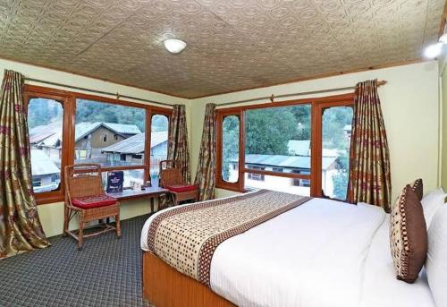 Sleeps 4