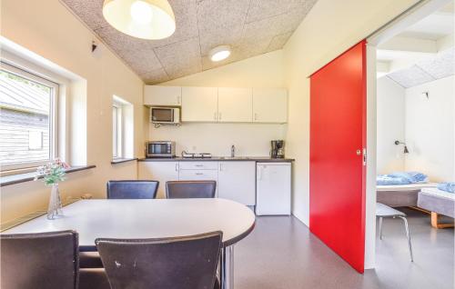  Holiday Home Halvejen Hytte Spjald Xii in Spjald