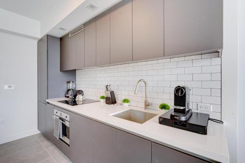 227-2903DC DOWNTOWN MIAMI 1 BEDROOM CONDO in Miami, USA
