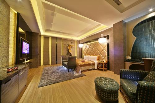 room detail thumbnail 0