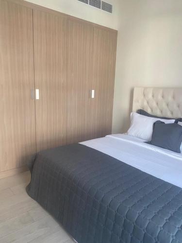 furnished one bedroom huge terrace, Дубай (фото 6)