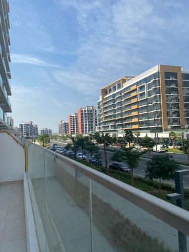 furnished one bedroom huge terrace, Дубай (фото 10)