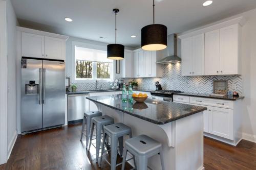 Nashville Superstar Ultra Luxury Minutes to Downtown