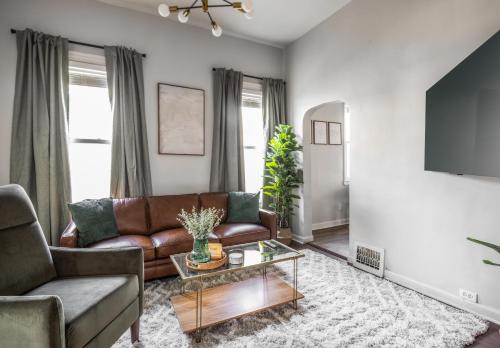Mid-Century Modern Retreat in Little Italy, Cleveland (fotografie 4)