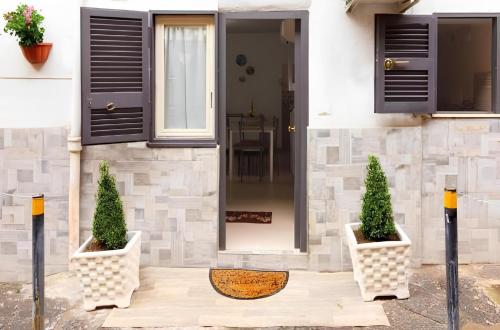 Maurizio e Alessia House, Neapol