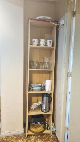 One-Bedroom Apartment image 8