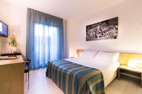 Hotel Florida - image 2