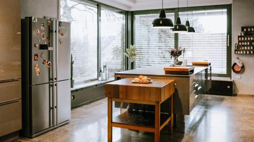 Kitchen, Rotwein Residenz Klingenberg Luxus Suite mit Weitblick Hollands Pfefferhaus in Klingenberg am Main