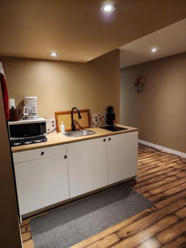 The Cozy Den in อิงเกอร์ซอล (ON)