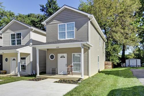 Newly Built Home Near Downtown Louisville – khách sạn tại Bashford Manor