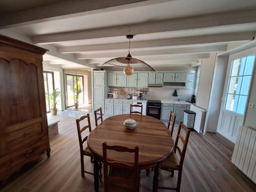 gîte l'ouche de mai (gite l'ouche de mai) in Cresse