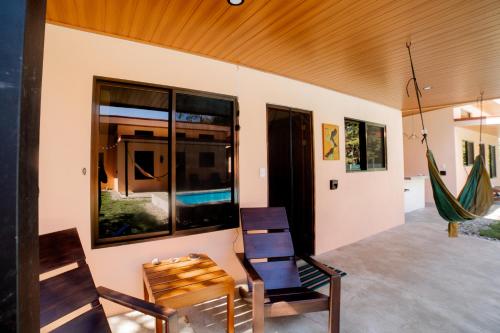 Iekārtas, Casa de Stoke in Pavones