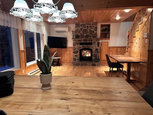 Le Grand Boisé (Le Grand Boise) in St Zenon (QC)