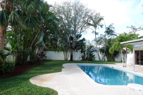 tuin, H-1 746 Fiddlewood Rd Vero Beach Florida in Oceanside