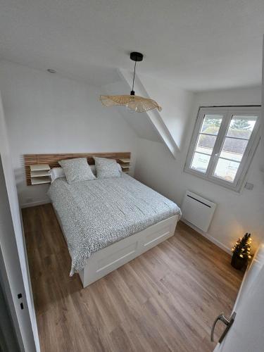 Maison cosy avec jardin, Disney in Жосини