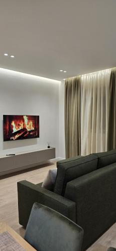 One-Bedroom Apartment image 9